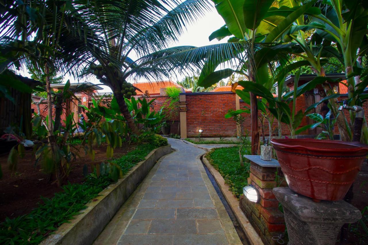 Ubud Suarga Private Pool Villa Buitenkant foto