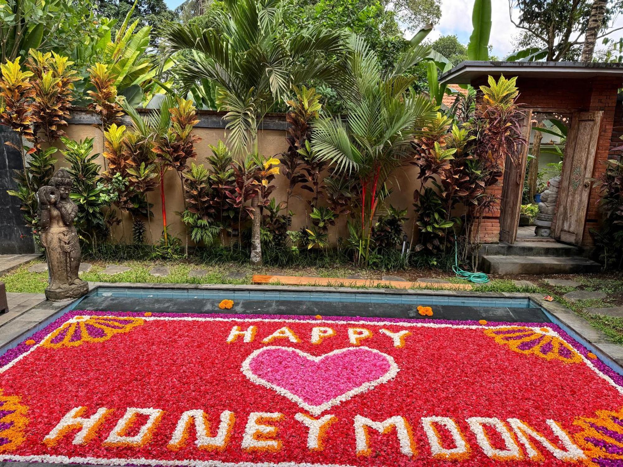 Ubud Suarga Private Pool Villa Buitenkant foto